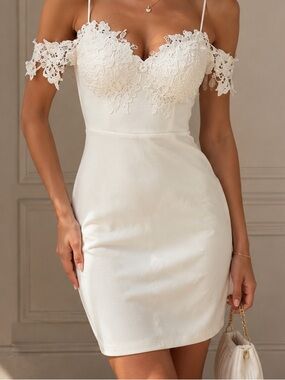 Blashe White Lace Off-Shoulder Sheath Dress M